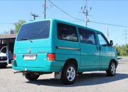Volkswagen Caravelle Kombi 2,4 l 57 kw