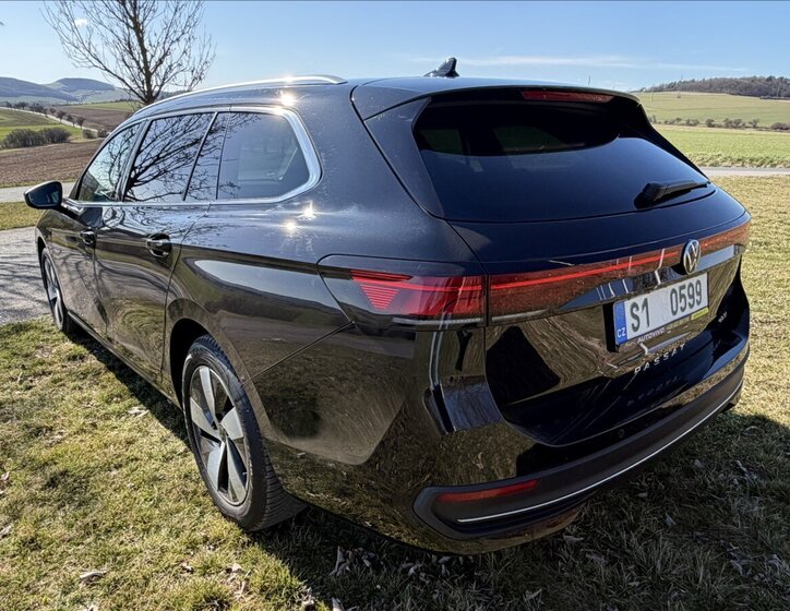 Volkswagen Passat Kombi 1,5 l 110 kw
