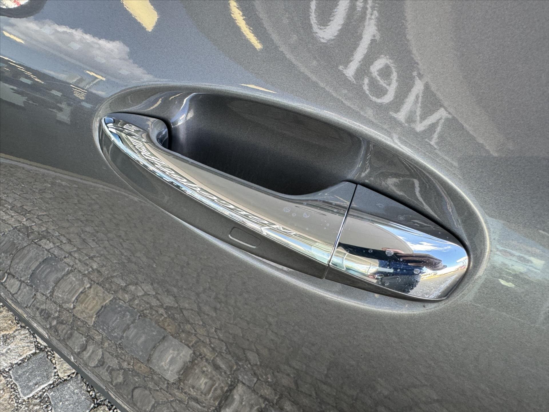 Mercedes-Benz GLA SUV / Terénní 2,0 l 165 kw