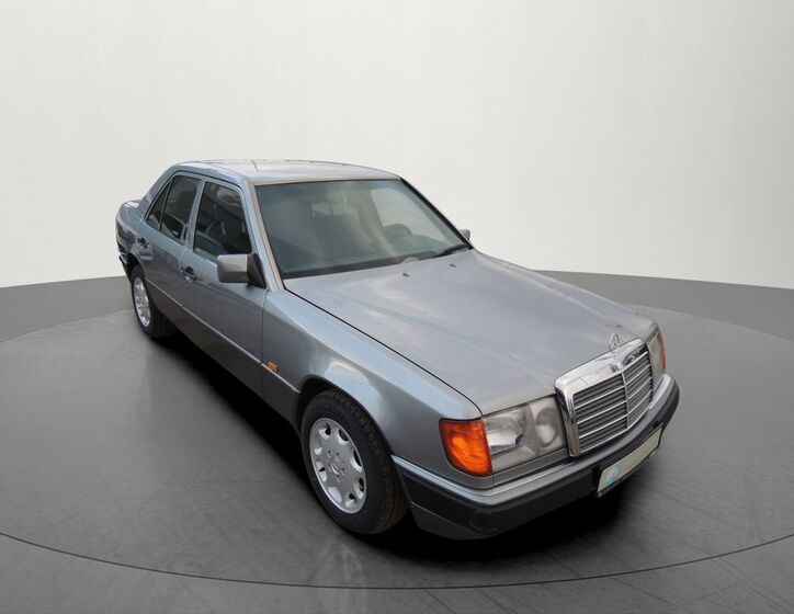 Mercedes-Benz Třídy E 6