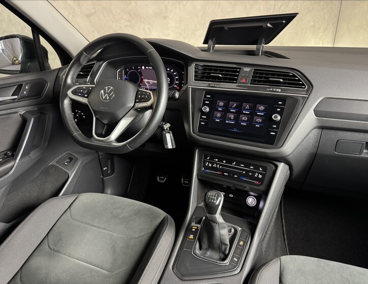 Volkswagen Tiguan 19