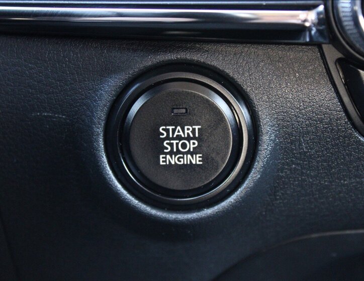 Mazda 3 Sedan / Limuzína 2,0 l 110 kw