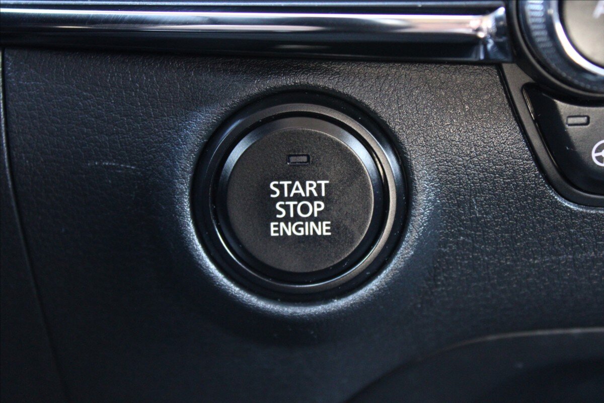 Mazda 3 Sedan / Limuzína 2,0 l 110 kw