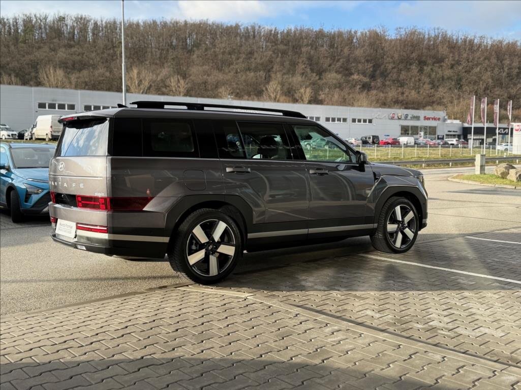 Hyundai Santa Fe Kombi 1,6 l 185 kw