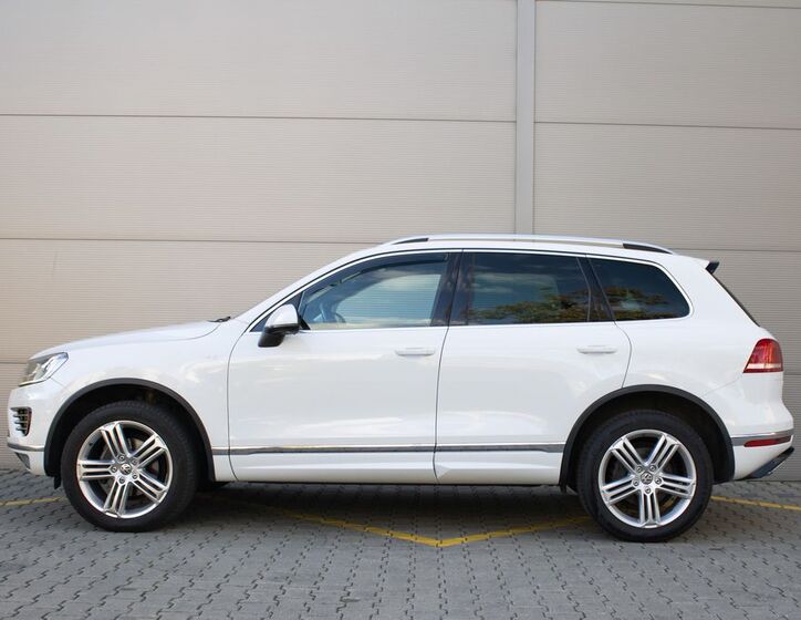 Volkswagen Touareg 8