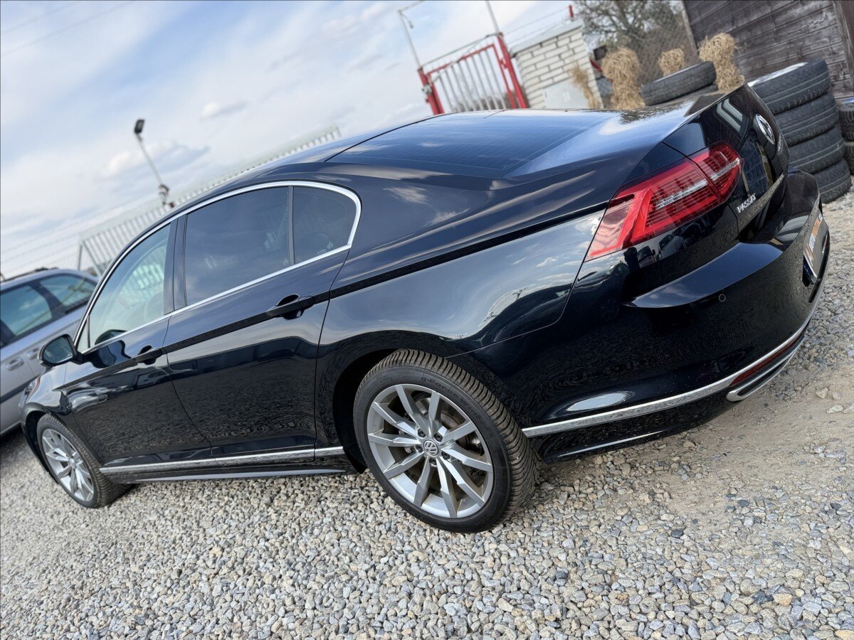 Volkswagen Passat Sedan / Limuzína 2,0 l 110 kw