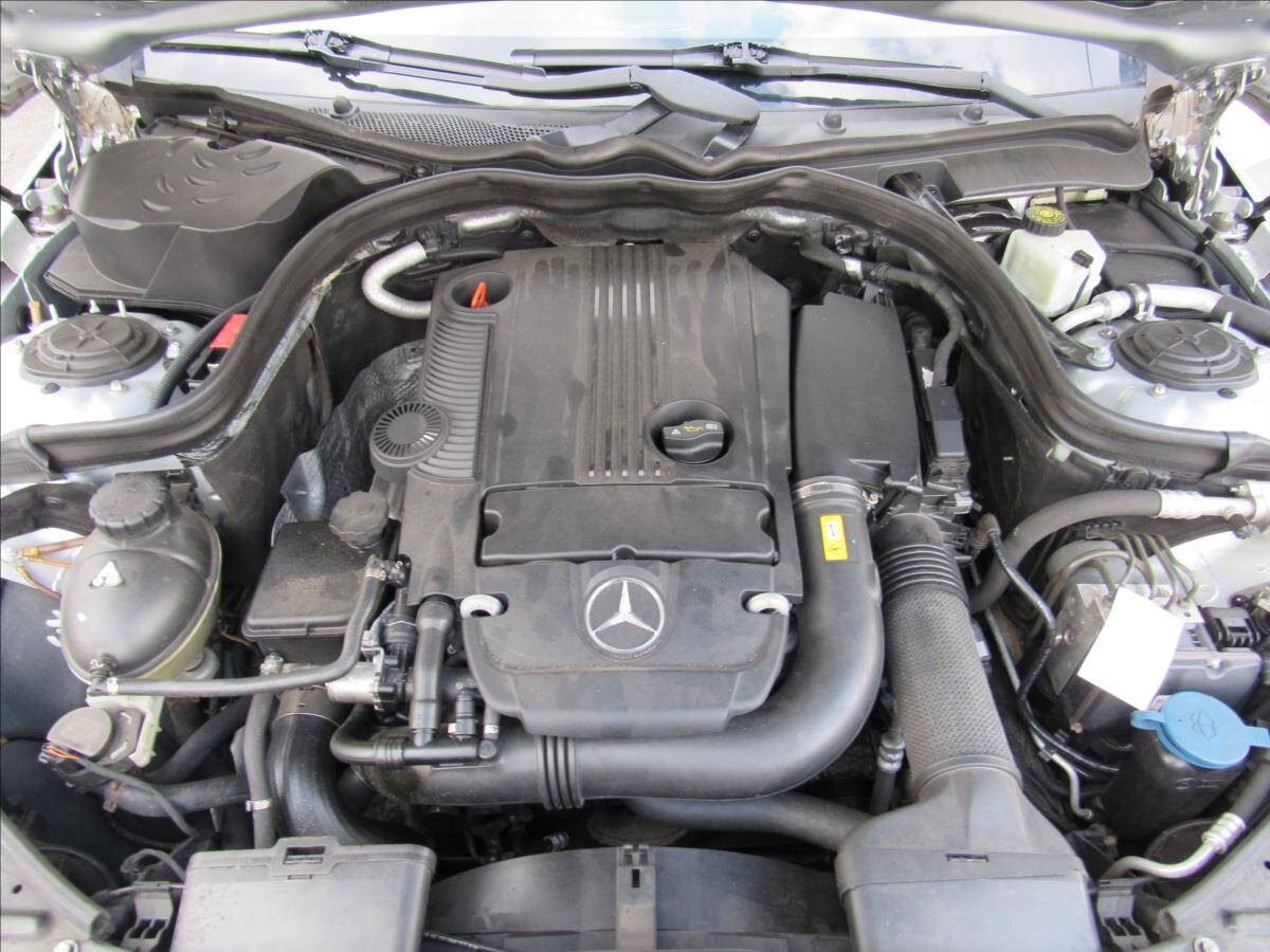 Mercedes-Benz Třídy E Kombi 1,8 l 135 kw