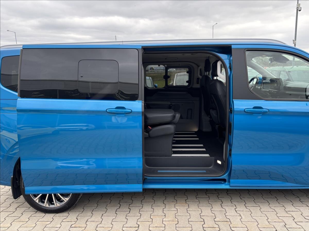 Ford Tourneo Custom MPV 0,0 160 kw