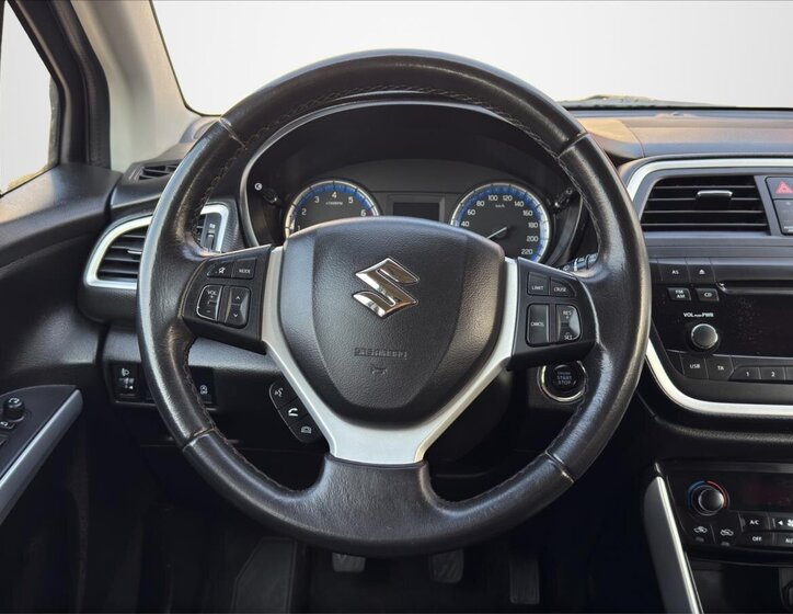 Suzuki SX4 S-Cross SUV / Terénní 1,6 l 88 kw