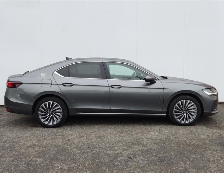 Škoda Superb Liftback 2,0 l 142 kw