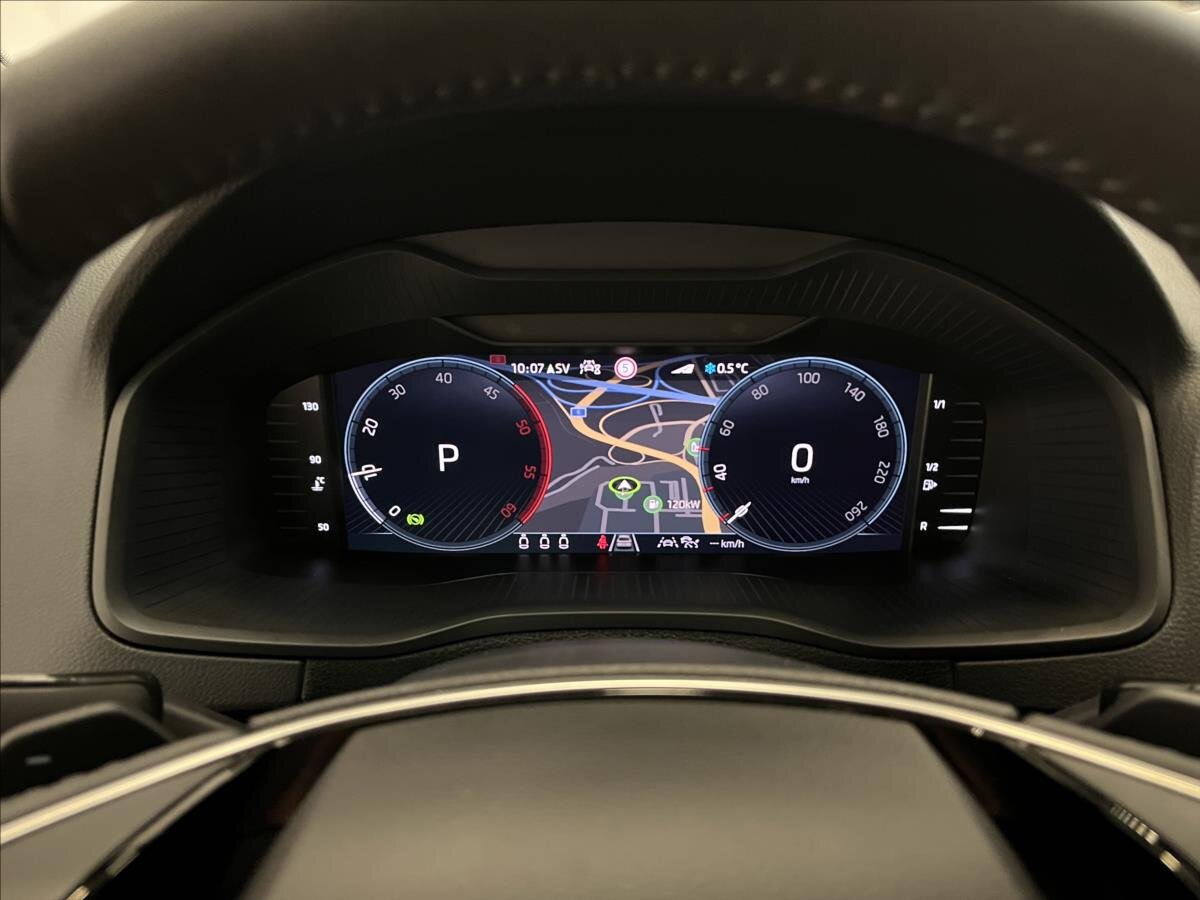 Škoda Karoq SUV / Terénní 2,0 l 110 kw