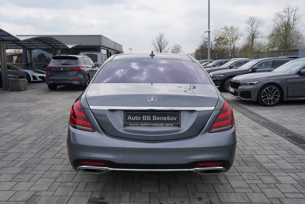 Mercedes-Benz Třídy S Sedan / Limuzína 4,0 l 345 kw