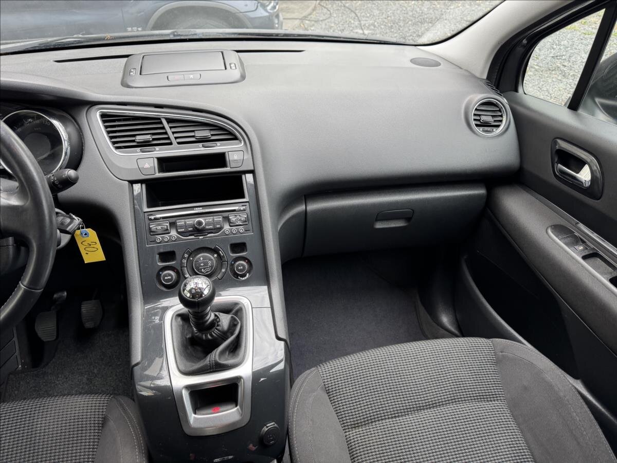 Peugeot 5008 Kombi 2,0 l 110 kw