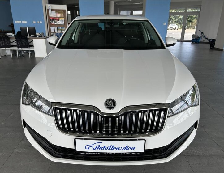 Škoda Superb Sedan / Limuzína 2,0 l 110 kw