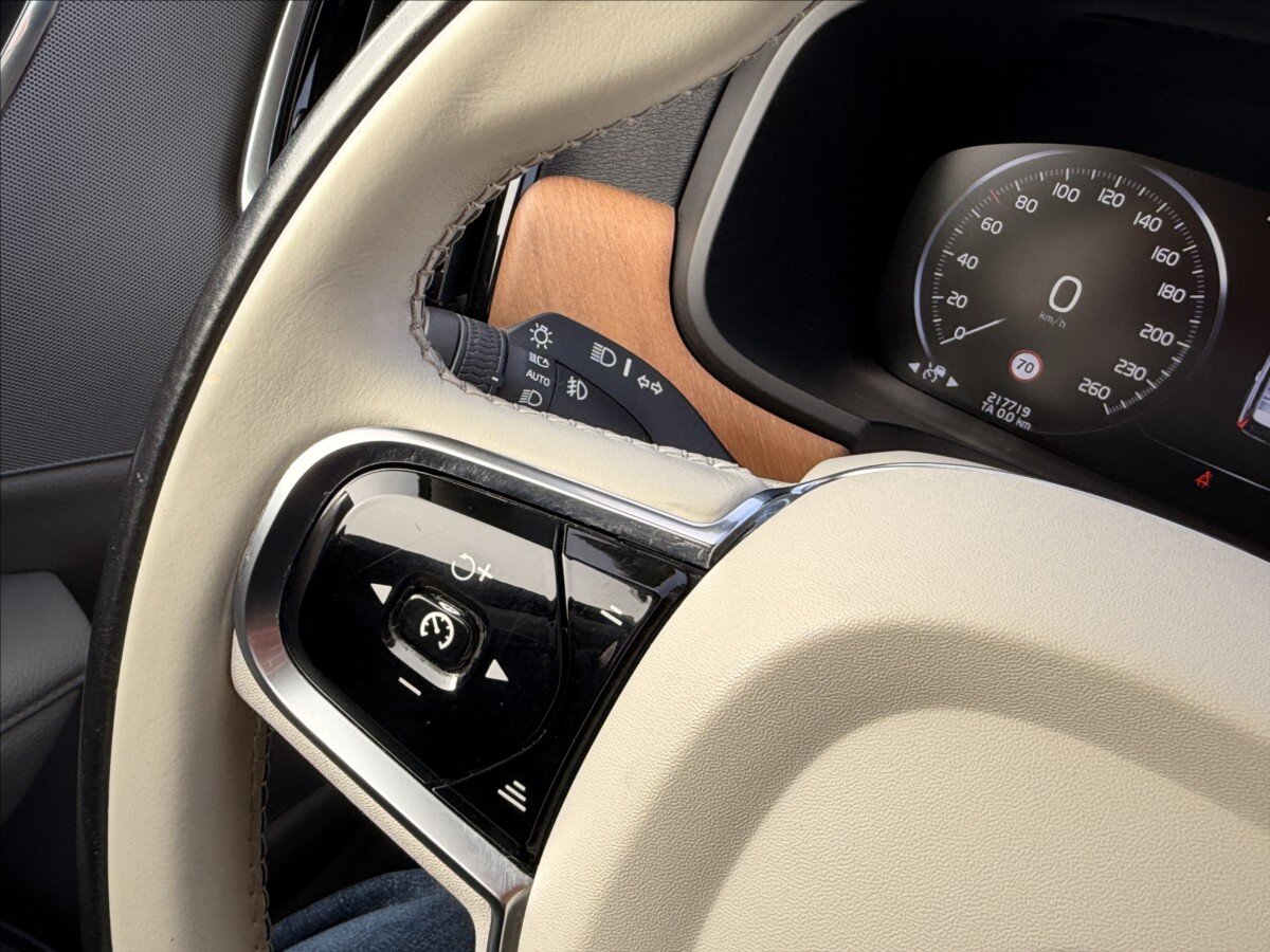 Volvo V90 Kombi 2,0 l 110 kw