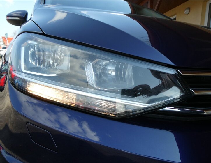 Volkswagen Touran MPV 1,2 l 81 kw