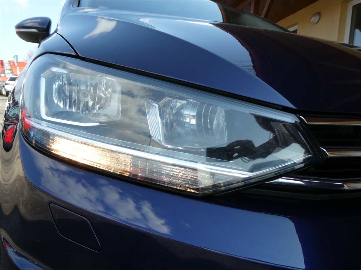 Volkswagen Touran MPV 1,2 l 81 kw