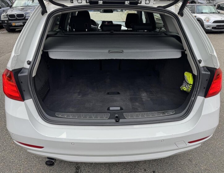 BMW Řada 3 Kombi 2,0 l 105 kw