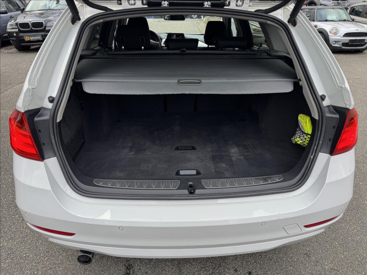 BMW Řada 3 Kombi 2,0 l 105 kw