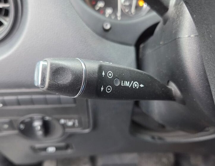 Mercedes-Benz Vito Skříň 2,0 l 120 kw