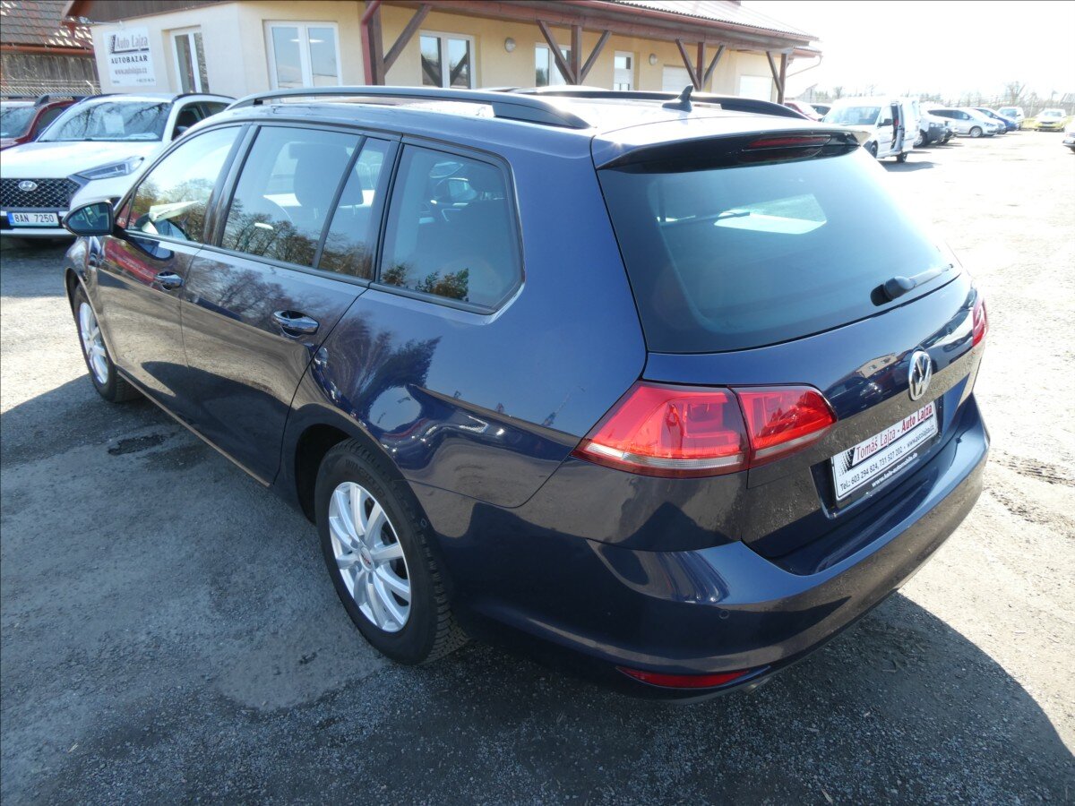 Volkswagen Golf Kombi 1,6 l 81 kw