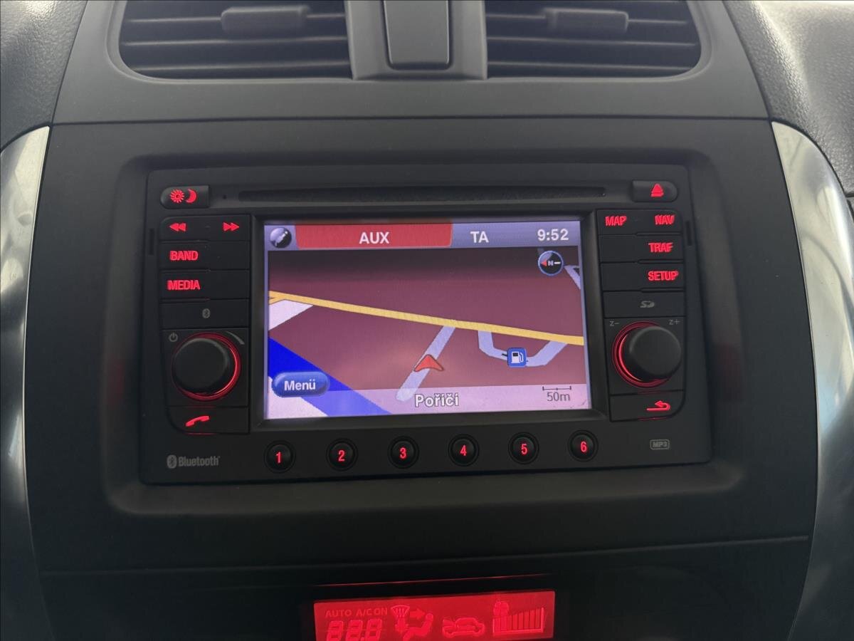 Suzuki SX4 Hatchback 2,0 l 99 kw