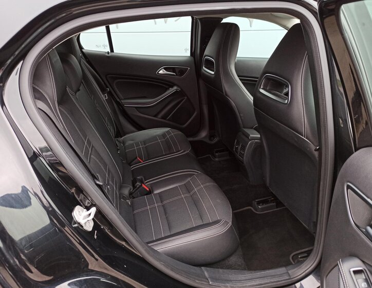 Mercedes-Benz GLA 14