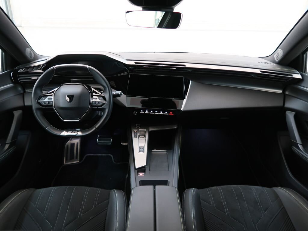 Peugeot 408 Liftback 1,6 l 133 kw