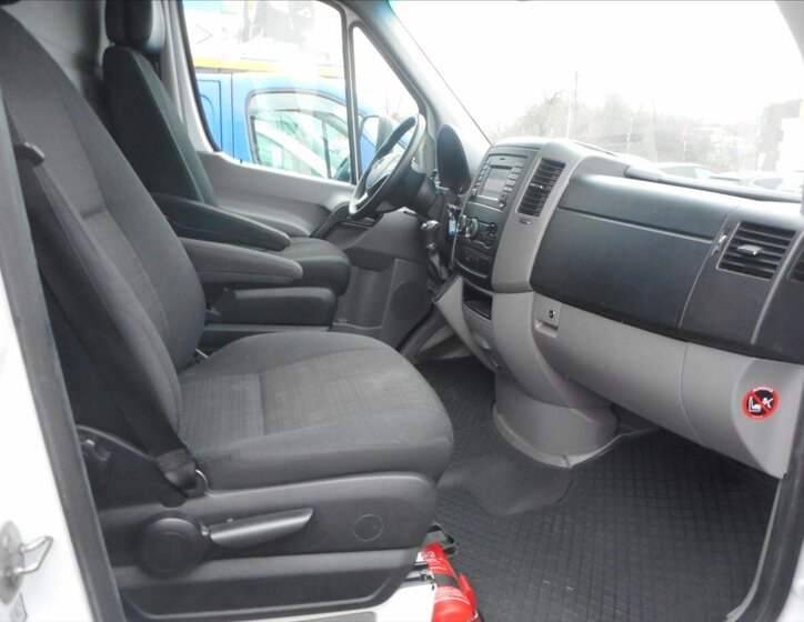Mercedes-Benz Sprinter Skříň 2,1 l 120 kw