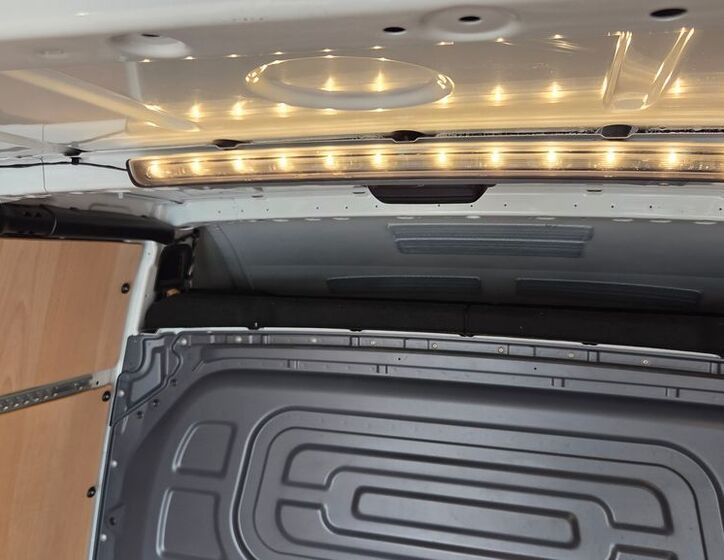 Mercedes-Benz Sprinter 17