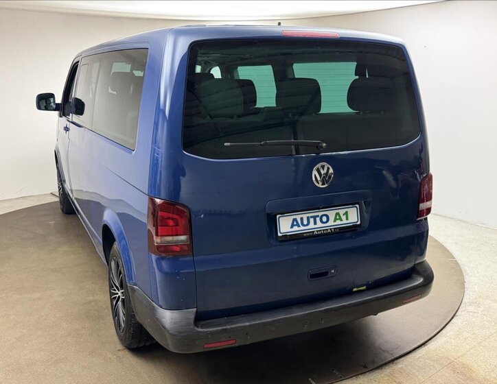 Volkswagen Transporter Kombi 2,5 l 96 kw