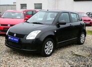 Suzuki Swift 1