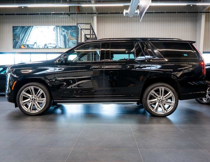 Cadillac Escalade SUV 6,2 l 313 kw