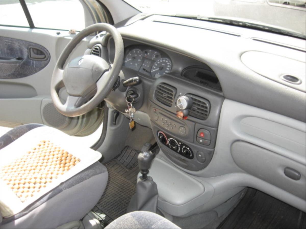 Renault Scénic Kombi 1,6 l 79 kw