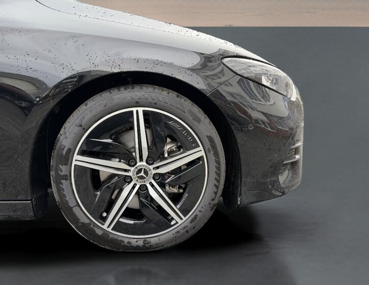 Mercedes-Benz CLA Sedan / Limuzína 1,3 l 120 kw