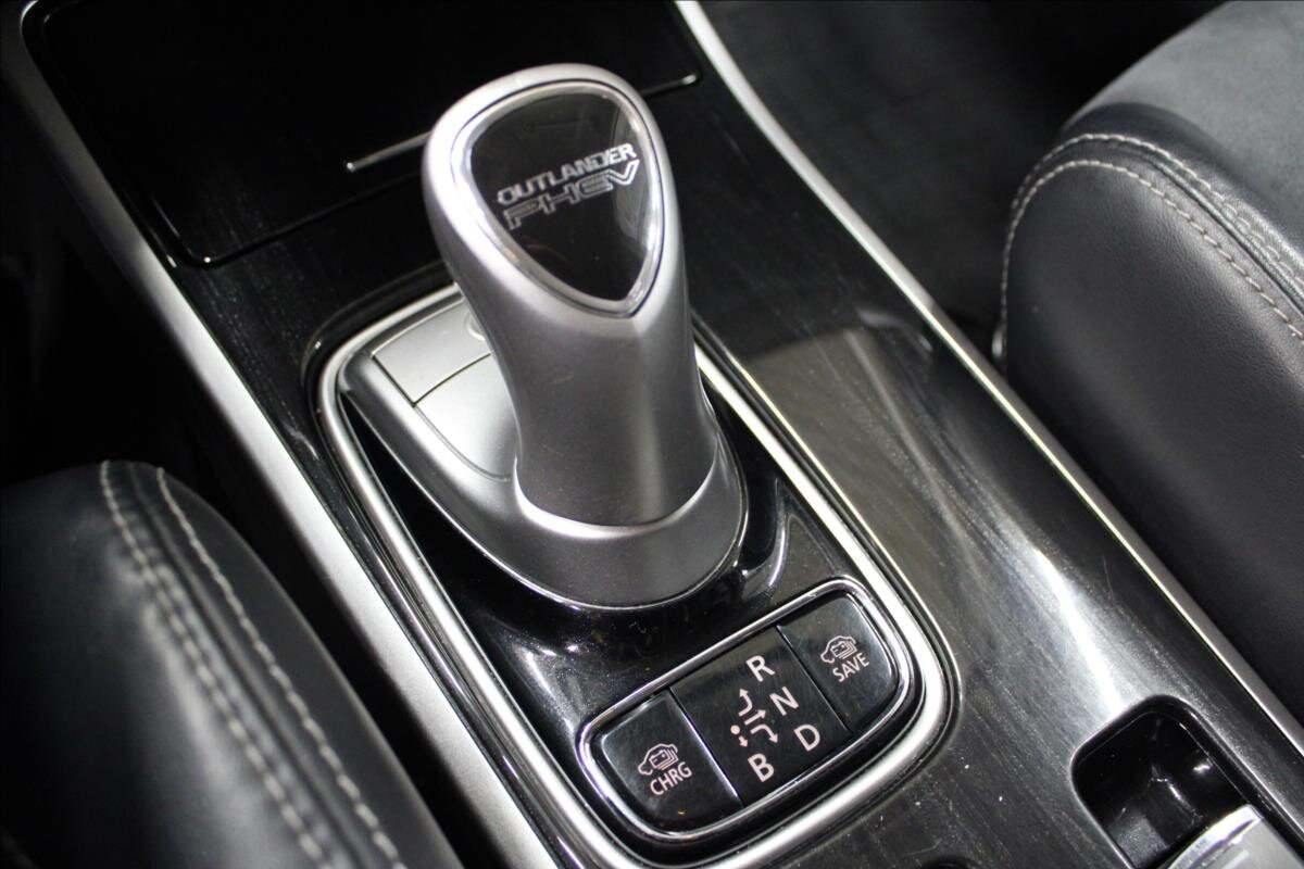 Mitsubishi Outlander SUV / Terénní 2,0 l 89 kw