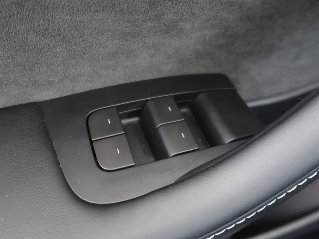 Tesla Model 3 Sedan / Limuzína 0,0 0