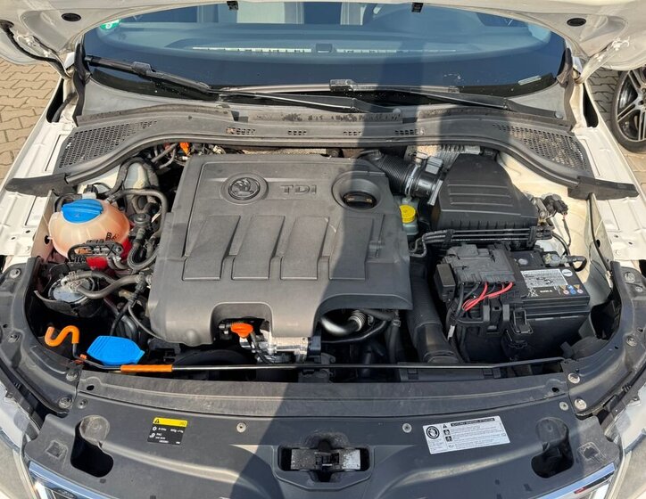 Škoda Rapid Sedan / Limuzína 1,6 l 77 kw