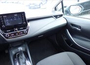 Toyota Corolla Sedan / Limuzína 1,6 l 97 kw