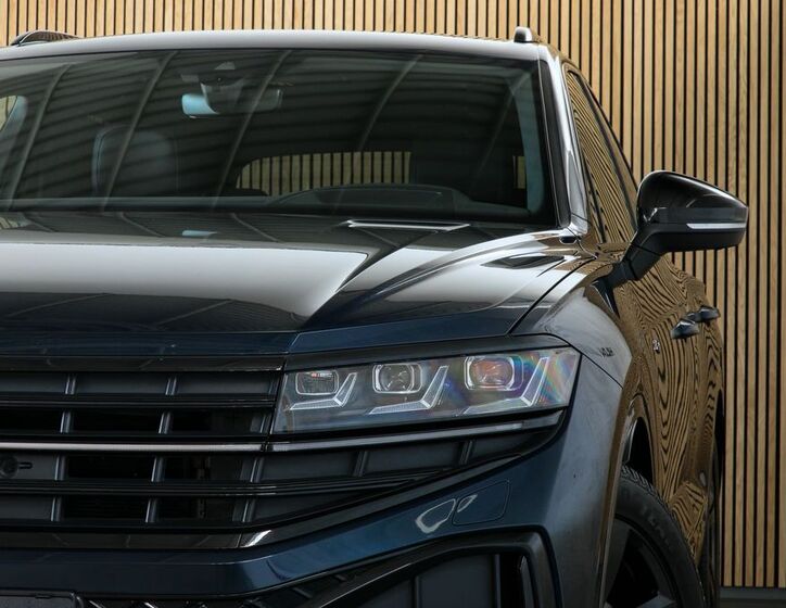 Volkswagen Touareg 8