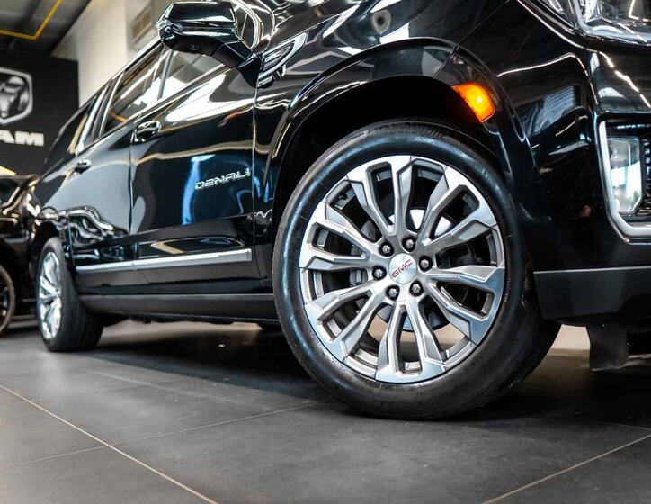 GMC Yukon SUV 6,2 l 313 kw