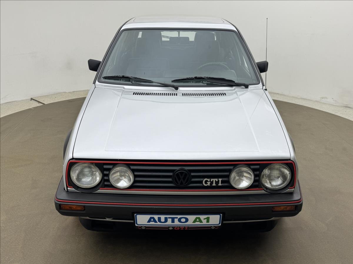 Volkswagen Golf Sedan / Limuzína 1,8 l 79 kw