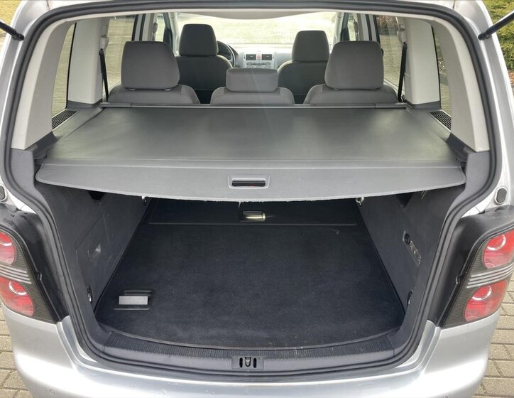 Volkswagen Touran 12