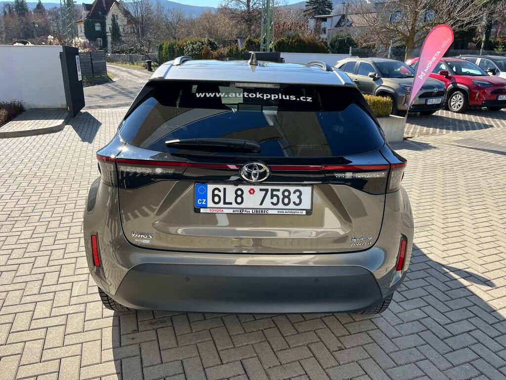 Toyota Yaris Cross SUV / Terénní 1,5 l 68 kw