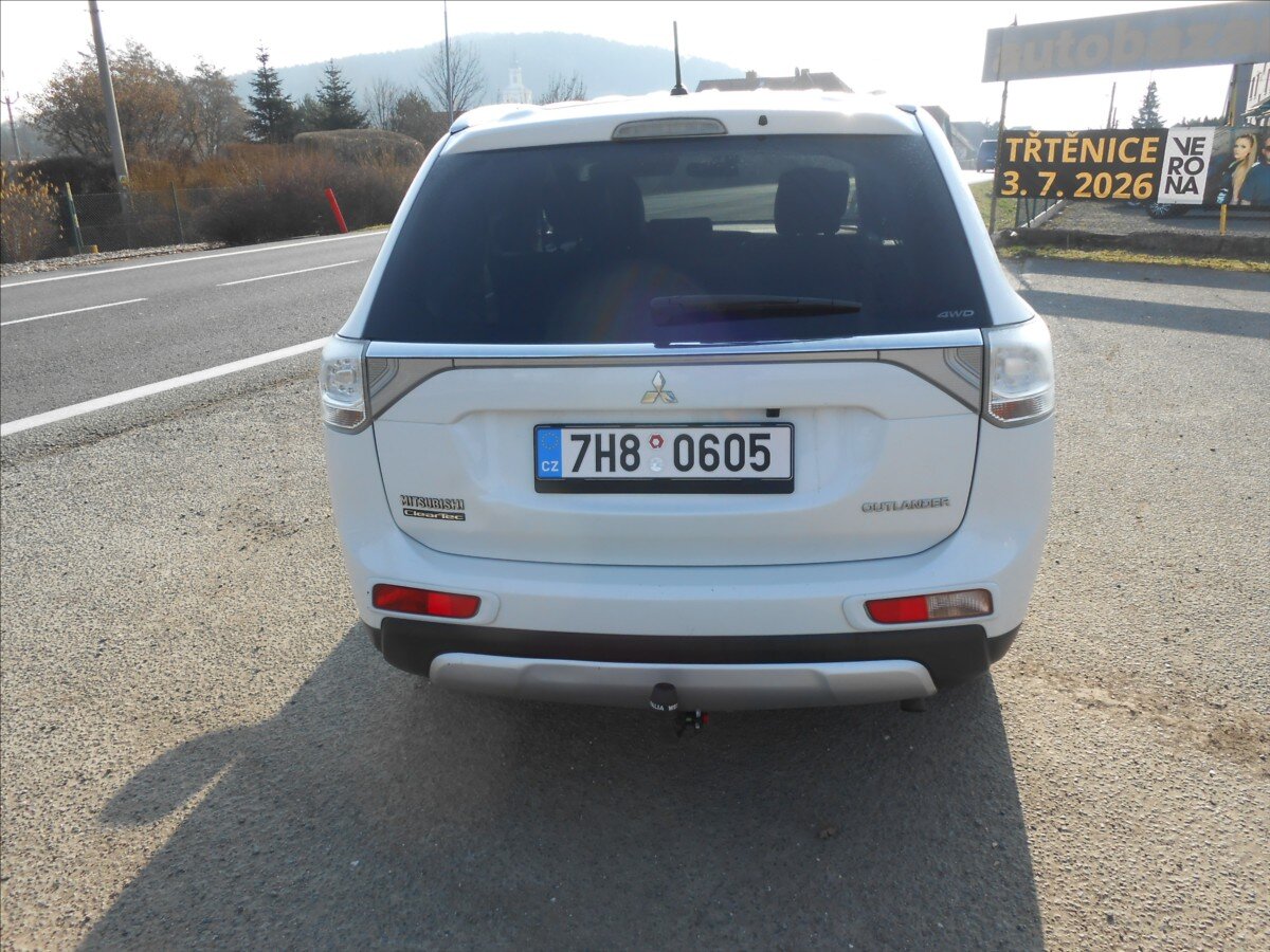 Mitsubishi Outlander Kombi 2,3 l 110 kw