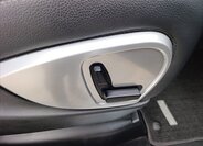 Mercedes-Benz Třídy M SUV / Terénní 3,0 l 165 kw