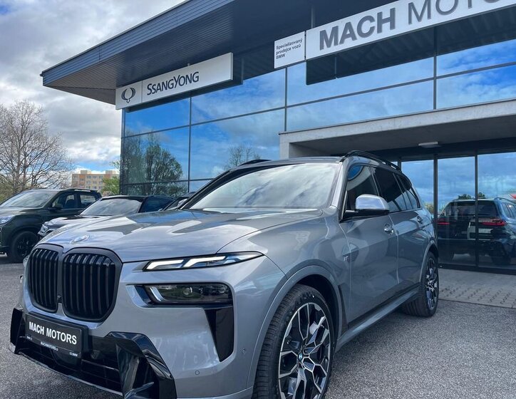 BMW X7 SUV / Terénní 3,0 l 250 kw
