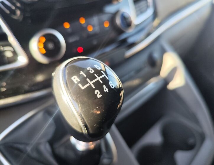 Ford Tourneo Custom VAN / Minibus 2,0 l 110 kw