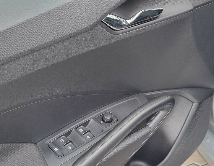 Škoda Fabia Hatchback 999,0 85 kw