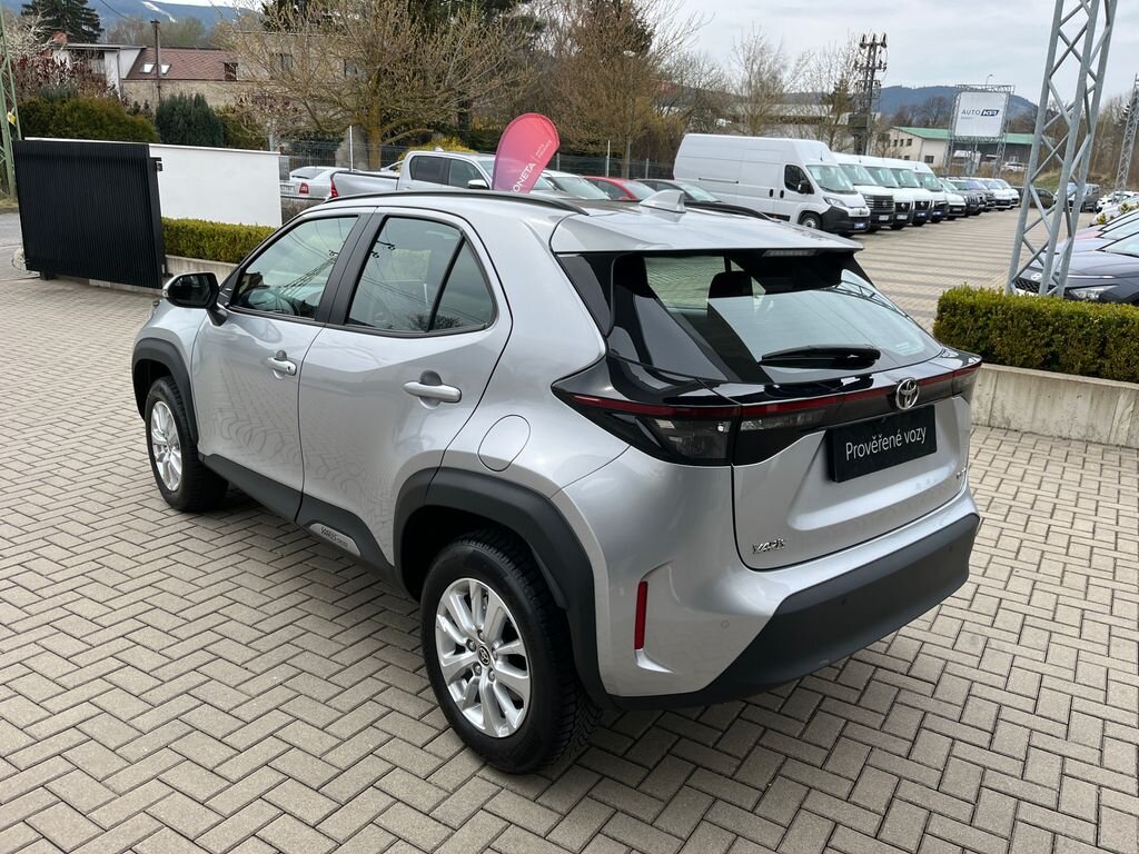 Toyota Yaris Cross SUV / Terénní 1,5 l 68 kw